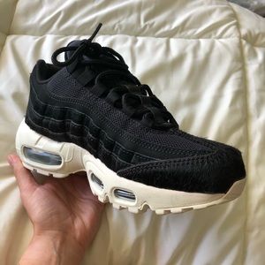 Air Max 95 Pony Hair Black/Sail Nike